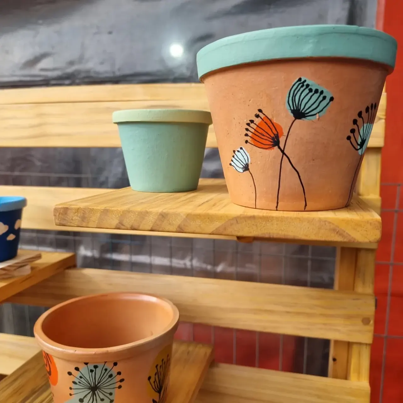Vivianne, Vasos Alquímicos, cerâmica pintada à mão