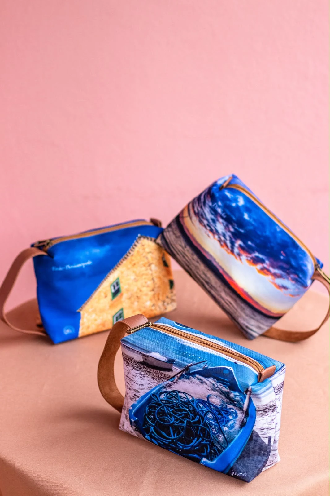 Necessaire nylon 600 com alça