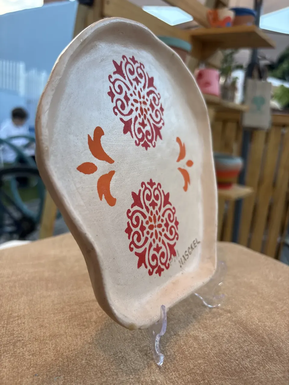Prato decorativo pintado, Vasos Alquímicos